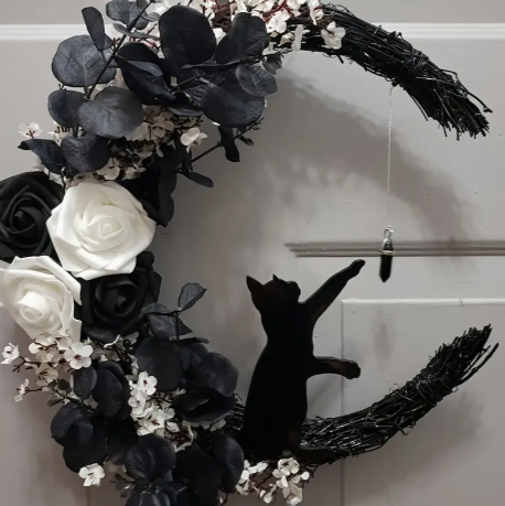 🖤 Gothic Halloween Cat Moon Wreath – 14" Black &amp; White